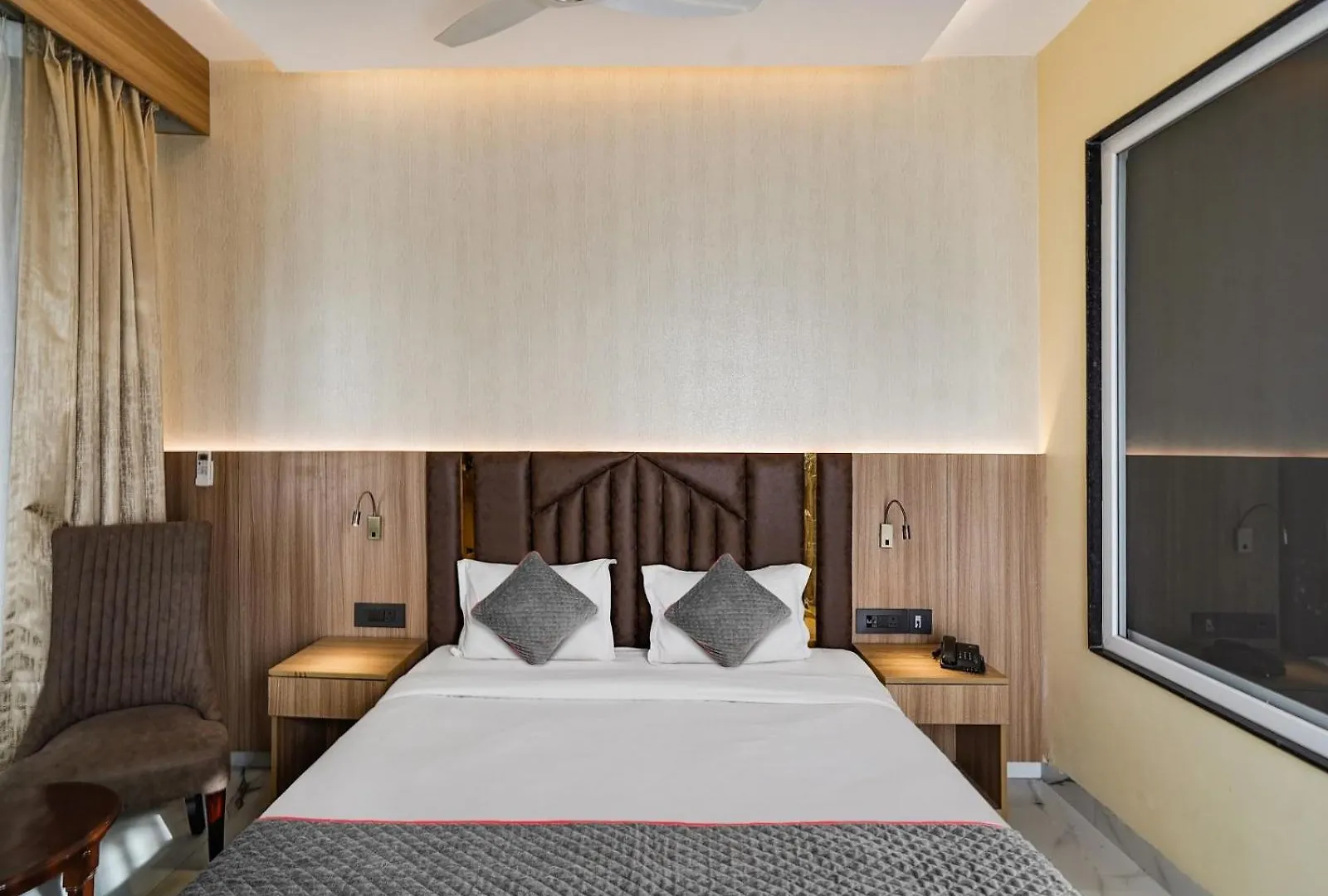 Hotel King Plaza Near Delhi Airport New Delhi 0*,  India
