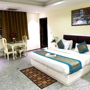 Hotel Airport The Paramont, New Delhi