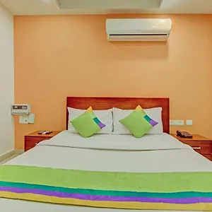 Hotel Itsy By Treebo - Dr Regency, New Delhi