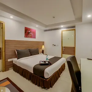 Hotel Townhouse Oak Safdarjung, New Delhi